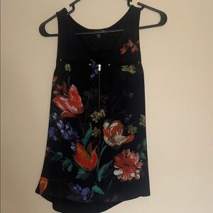 Black Floral V-Neck Sleeveless Camisole